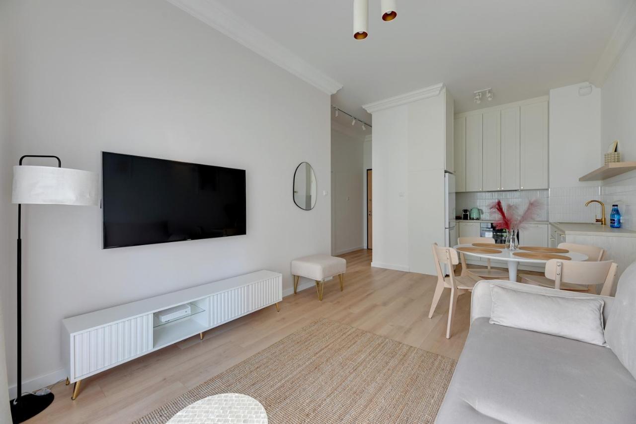 Zajezdnia Wrzeszcz Seaside & Parking By Downtown Apartments Gdansk Dış mekan fotoğraf